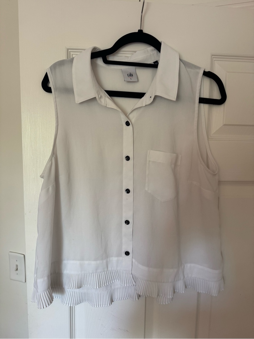 CAbi White Sleeveless Button-Front Blouse with Pleated Hem